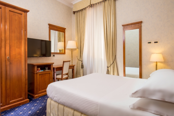 Hotel Empire Palace
